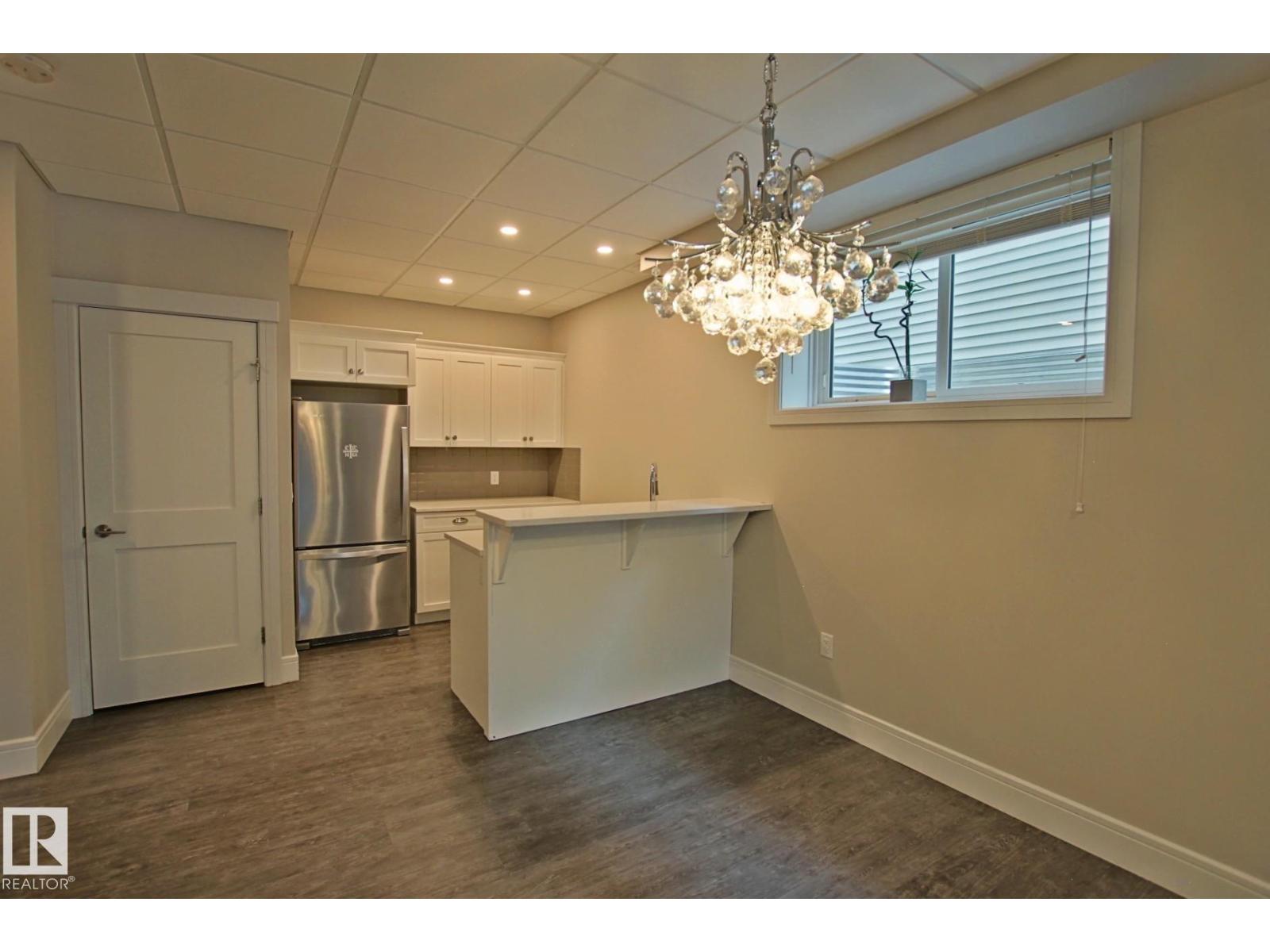 9711 223 ST NW - 29