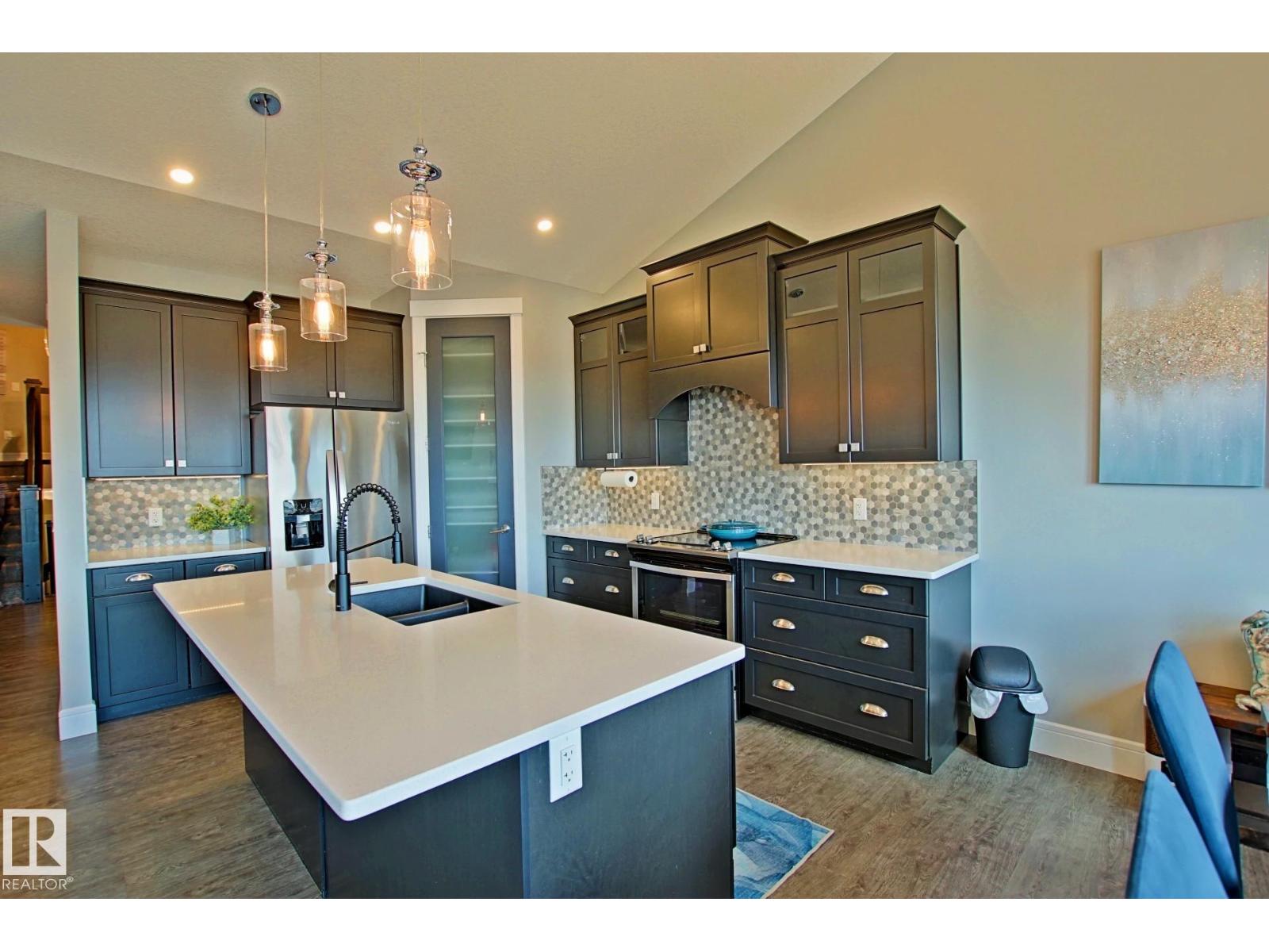 9711 223 ST NW - 14