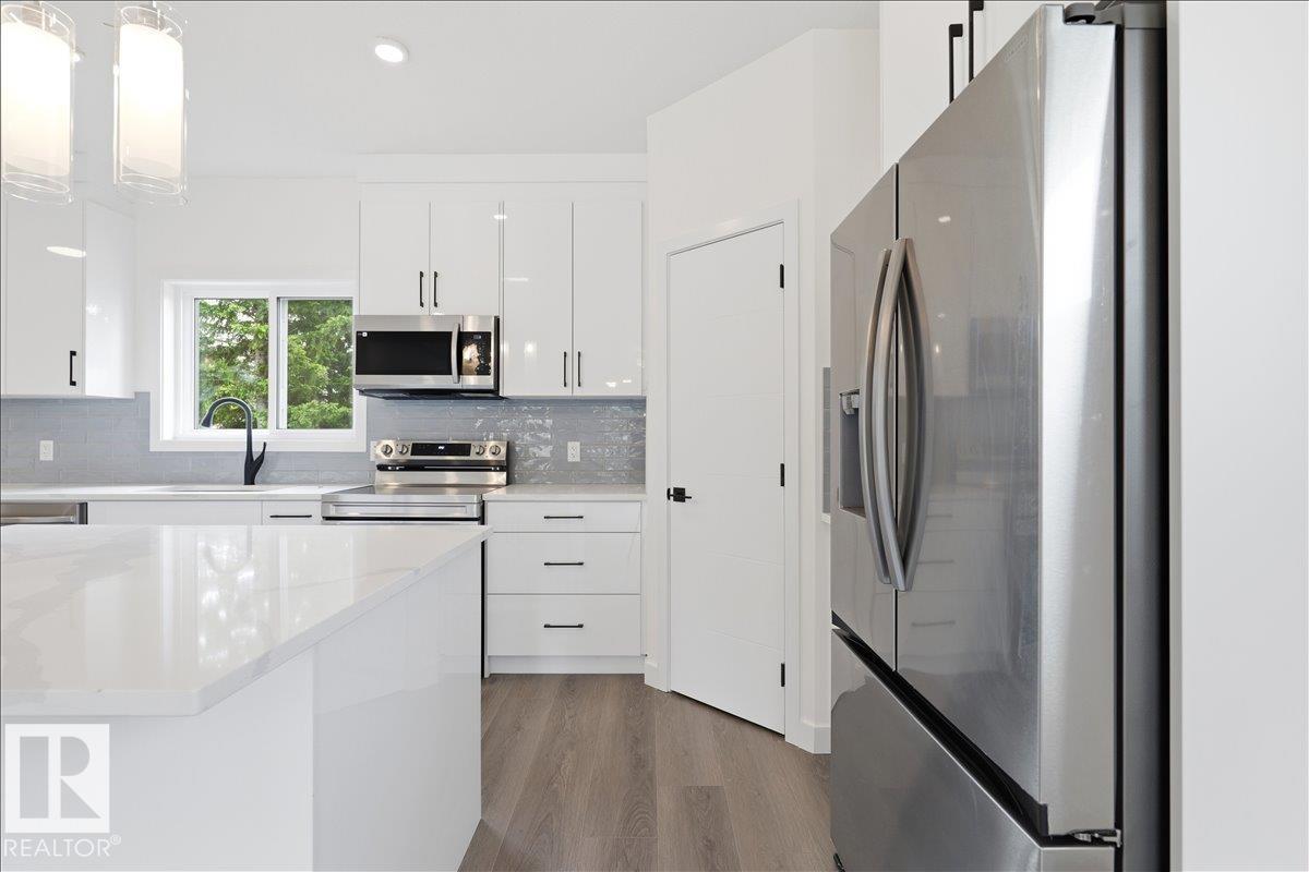 5023 47ave - 10