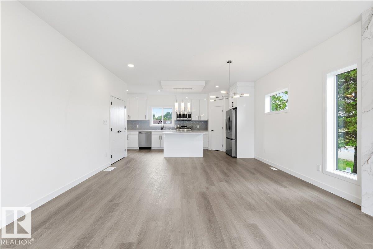 5023 47ave - 7
