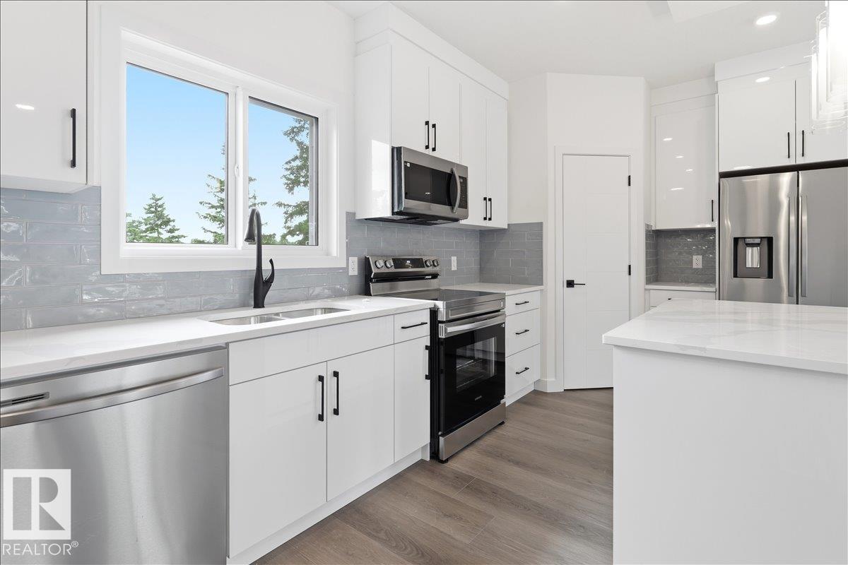 5023 47ave - 14