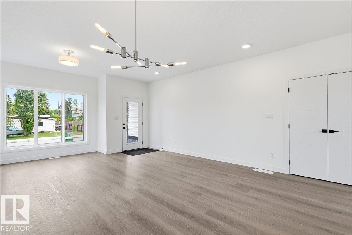 5023 47ave - 6