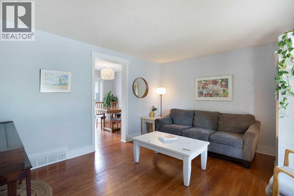 56 Deersaxon Circle SE, Deer Run, Calgary photo 4