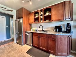 Storage - 361 Keewatin Street, The Pas, MB R9A1R2 Photo 11