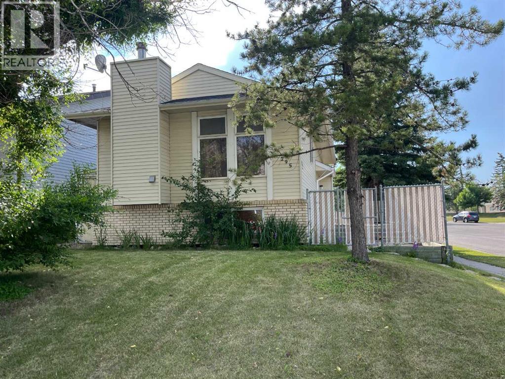 295 Edgepark Boulevard NW - 1