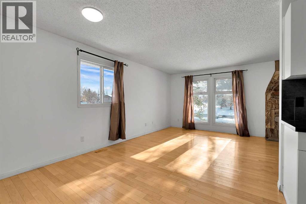 295 Edgepark Boulevard NW - 8