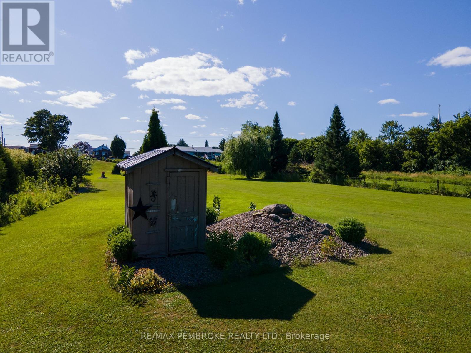 48 LACROIX BAY ROAD - 10