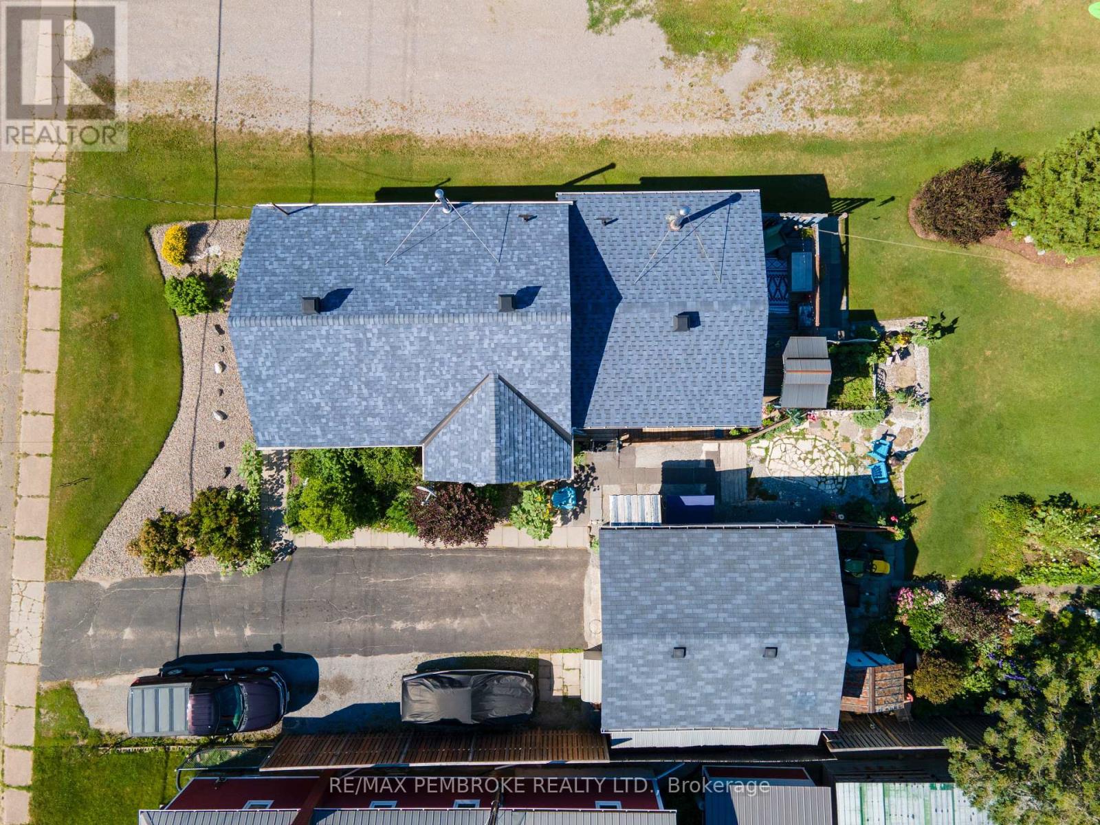 48 LACROIX BAY ROAD - 40