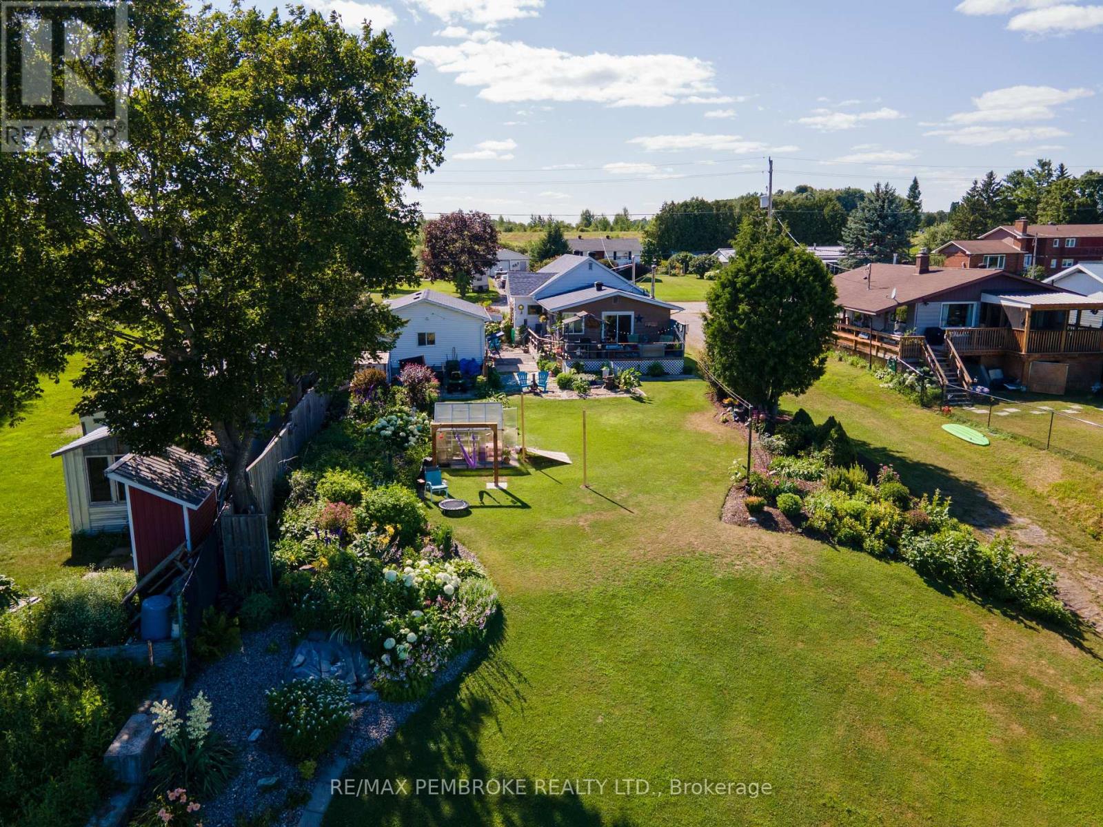 48 LACROIX BAY ROAD - 43
