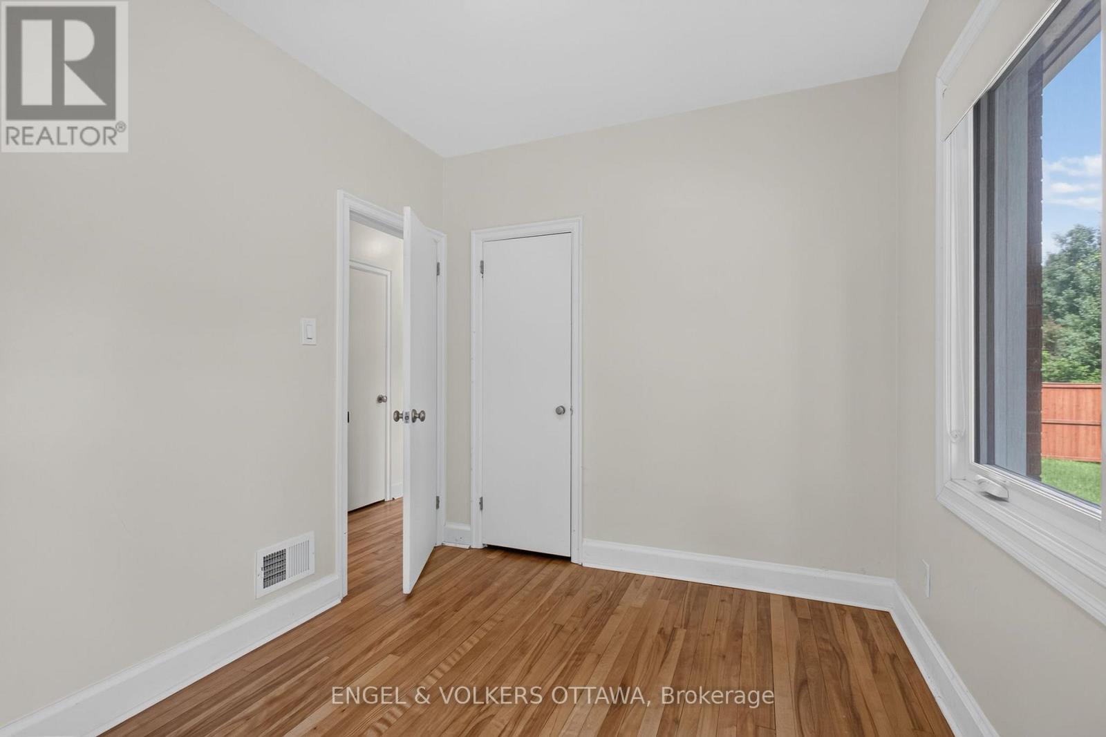 2445 ALTA VISTA DRIVE - 17
