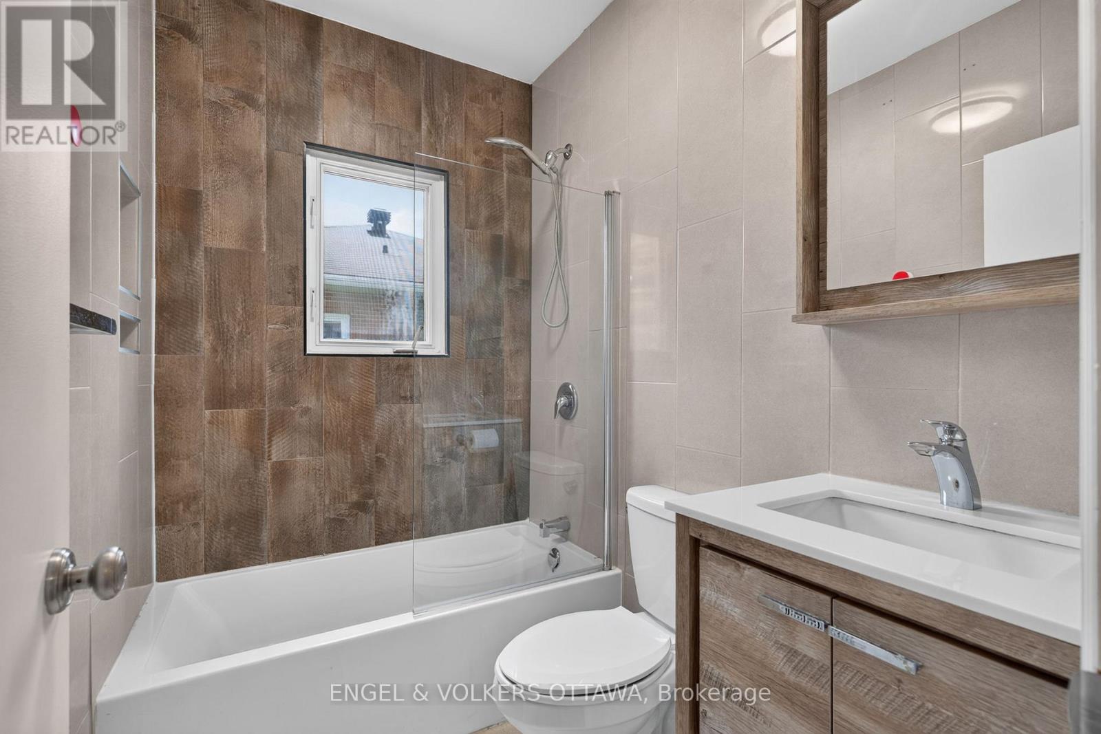 2445 ALTA VISTA DRIVE - 18