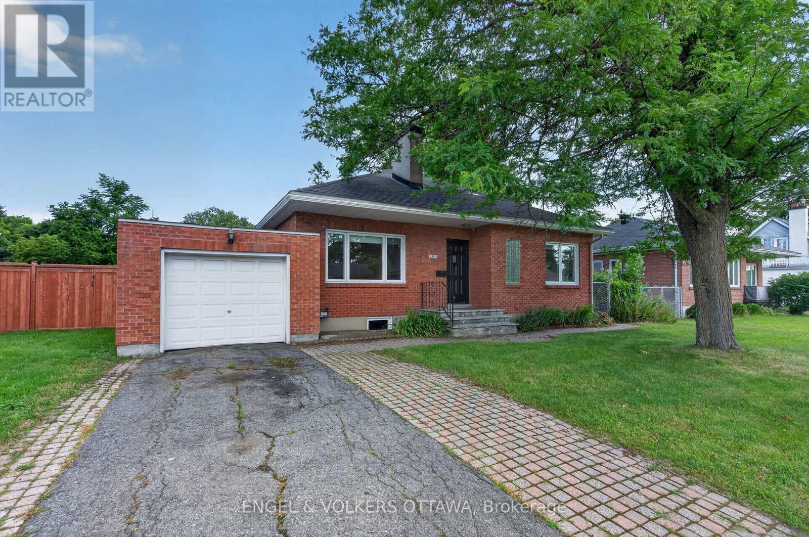 2445 ALTA VISTA DRIVE - 2