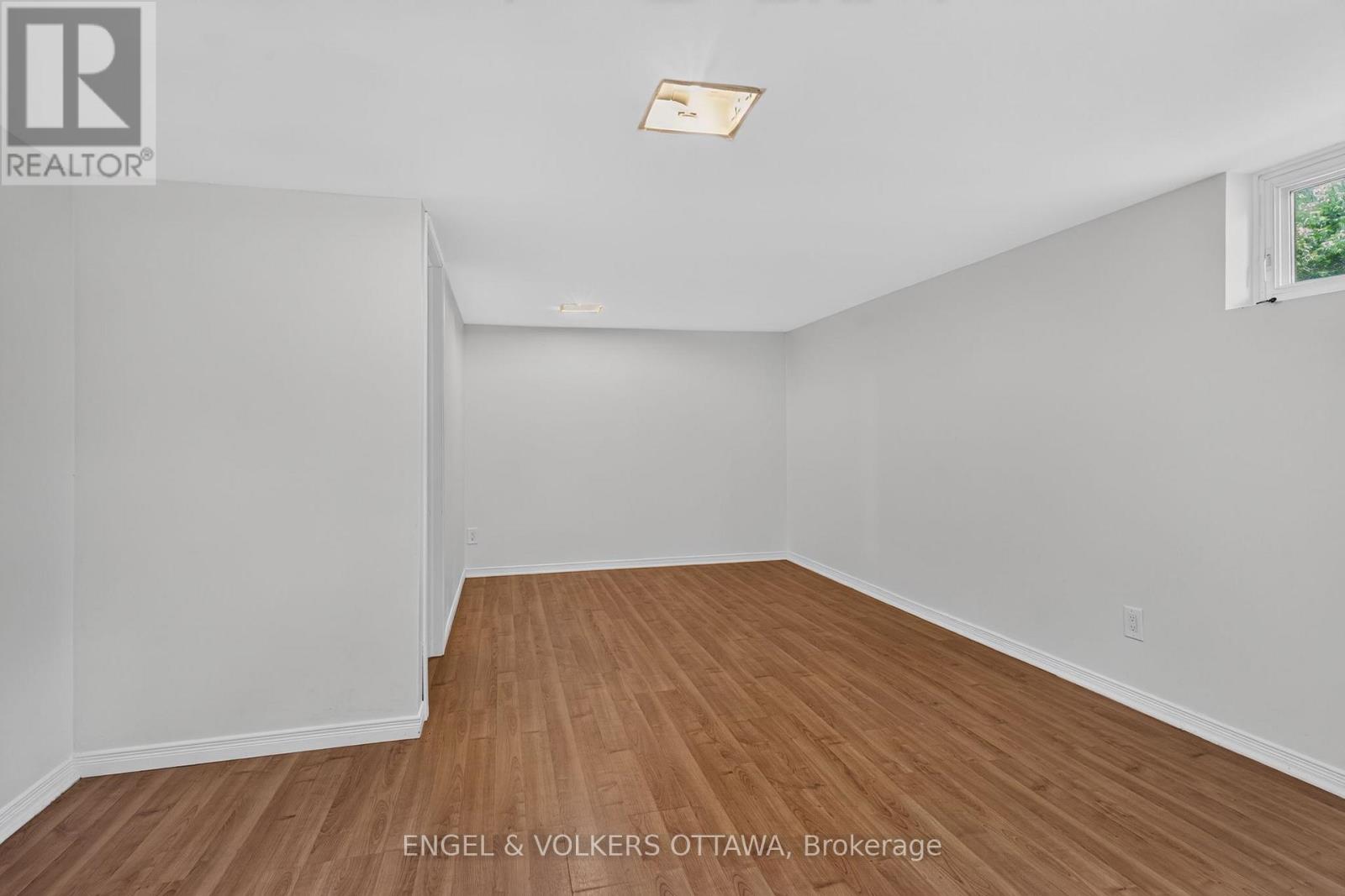 2445 ALTA VISTA DRIVE - 21