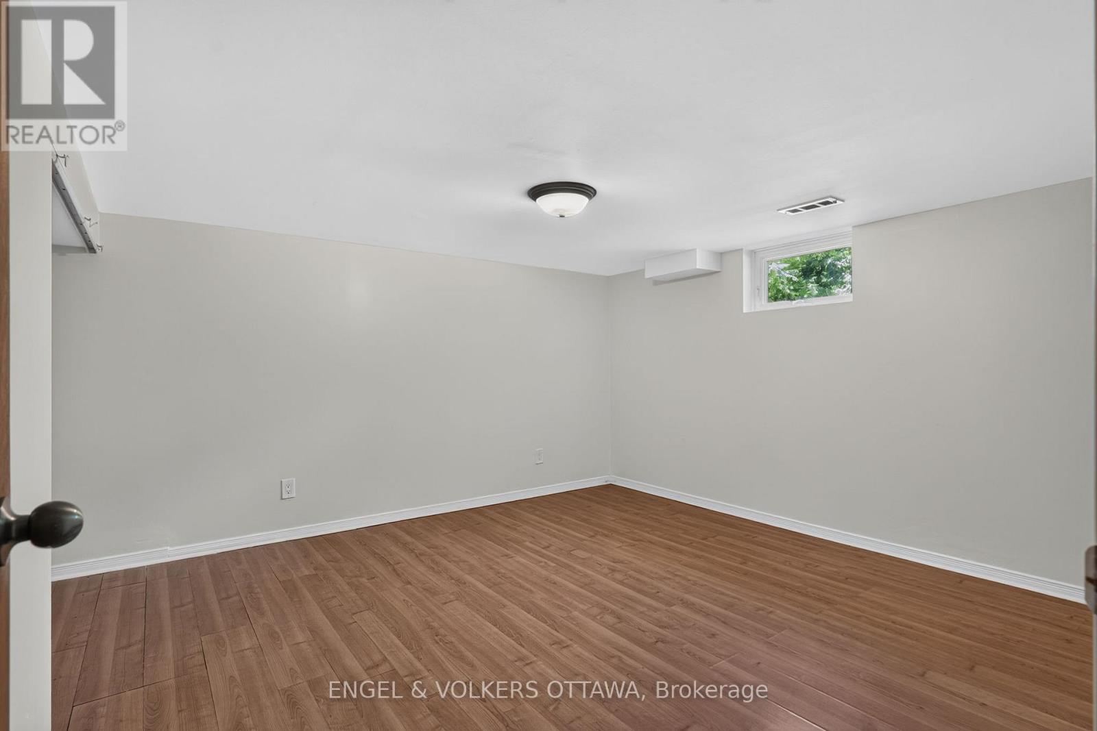 2445 ALTA VISTA DRIVE - 22