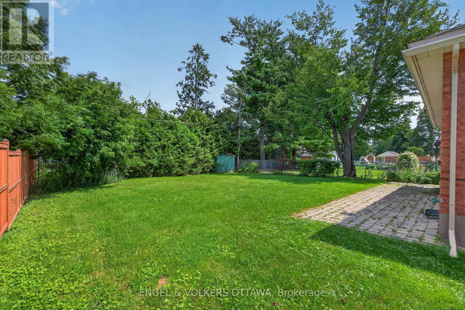 2445 ALTA VISTA DRIVE - 28