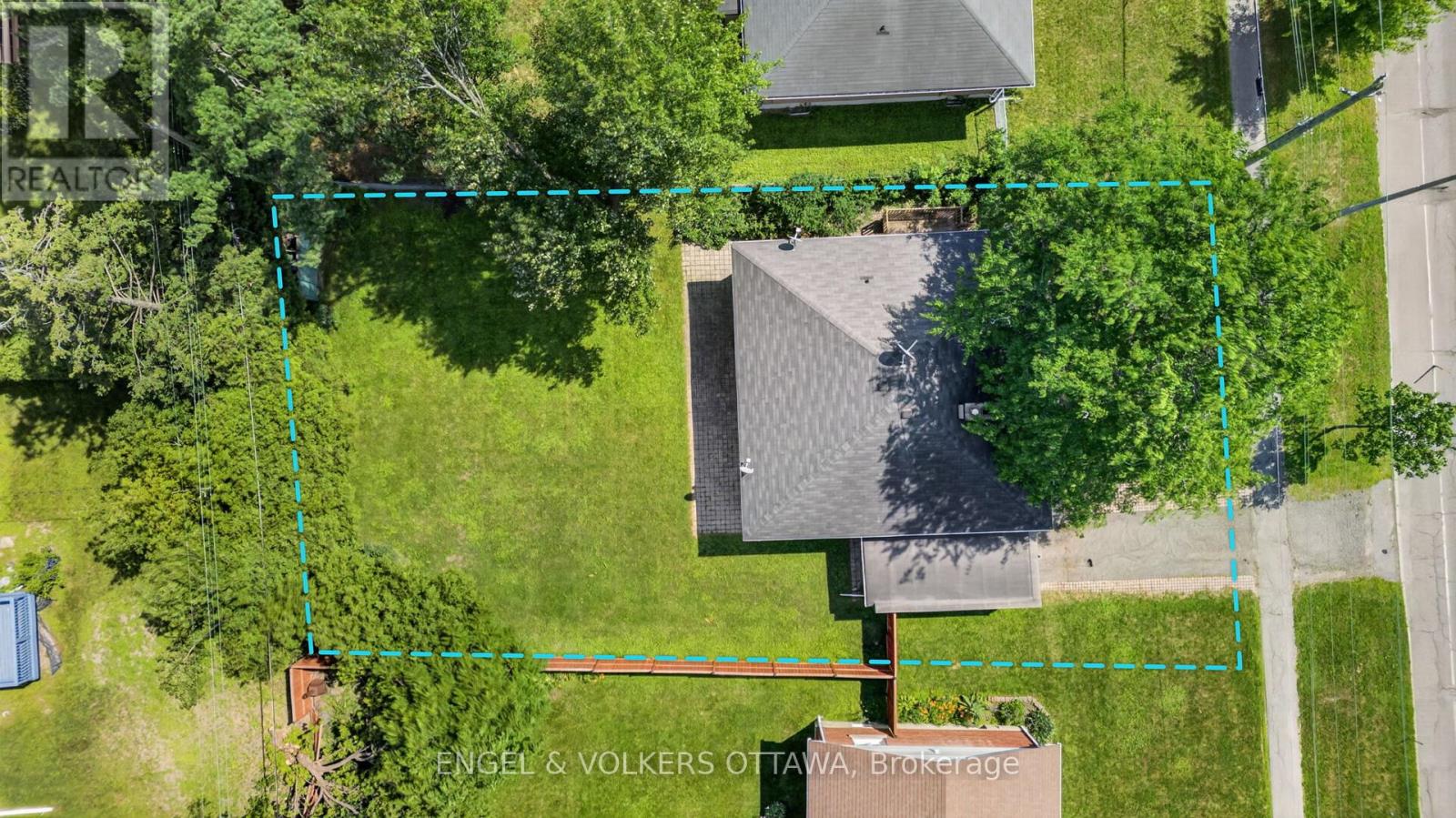 2445 ALTA VISTA DRIVE - 29
