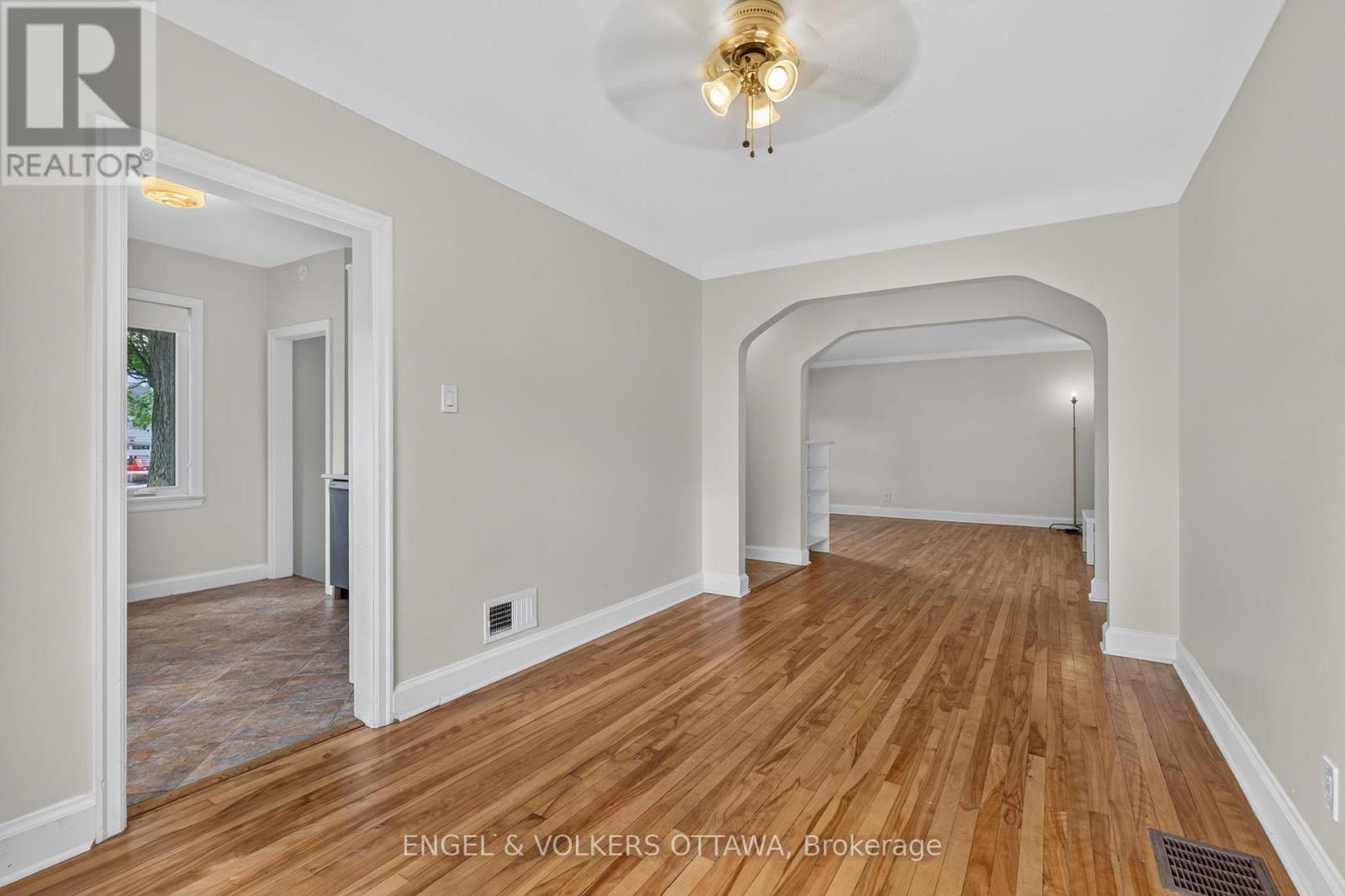 2445 ALTA VISTA DRIVE - 8