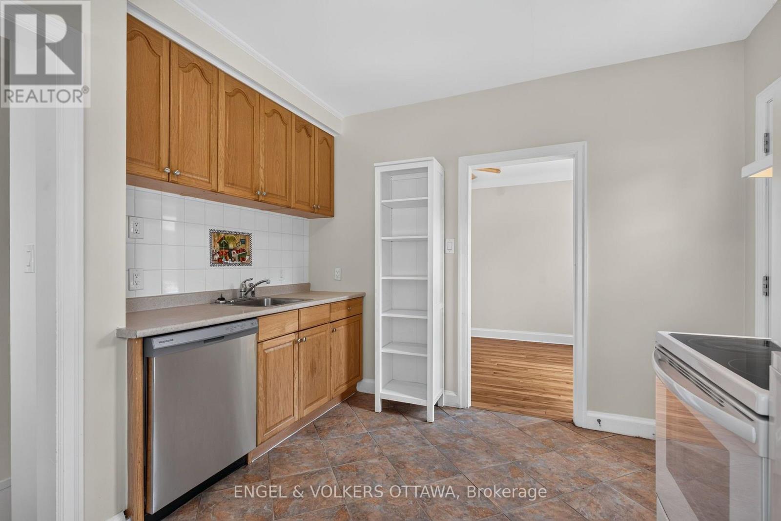 4 Bed, 2 Bath Land for Sale in Ottawa – 2439-2445 ALTA VISTA DRIVE, Ottawa – MLS# X13581194 - Image 6