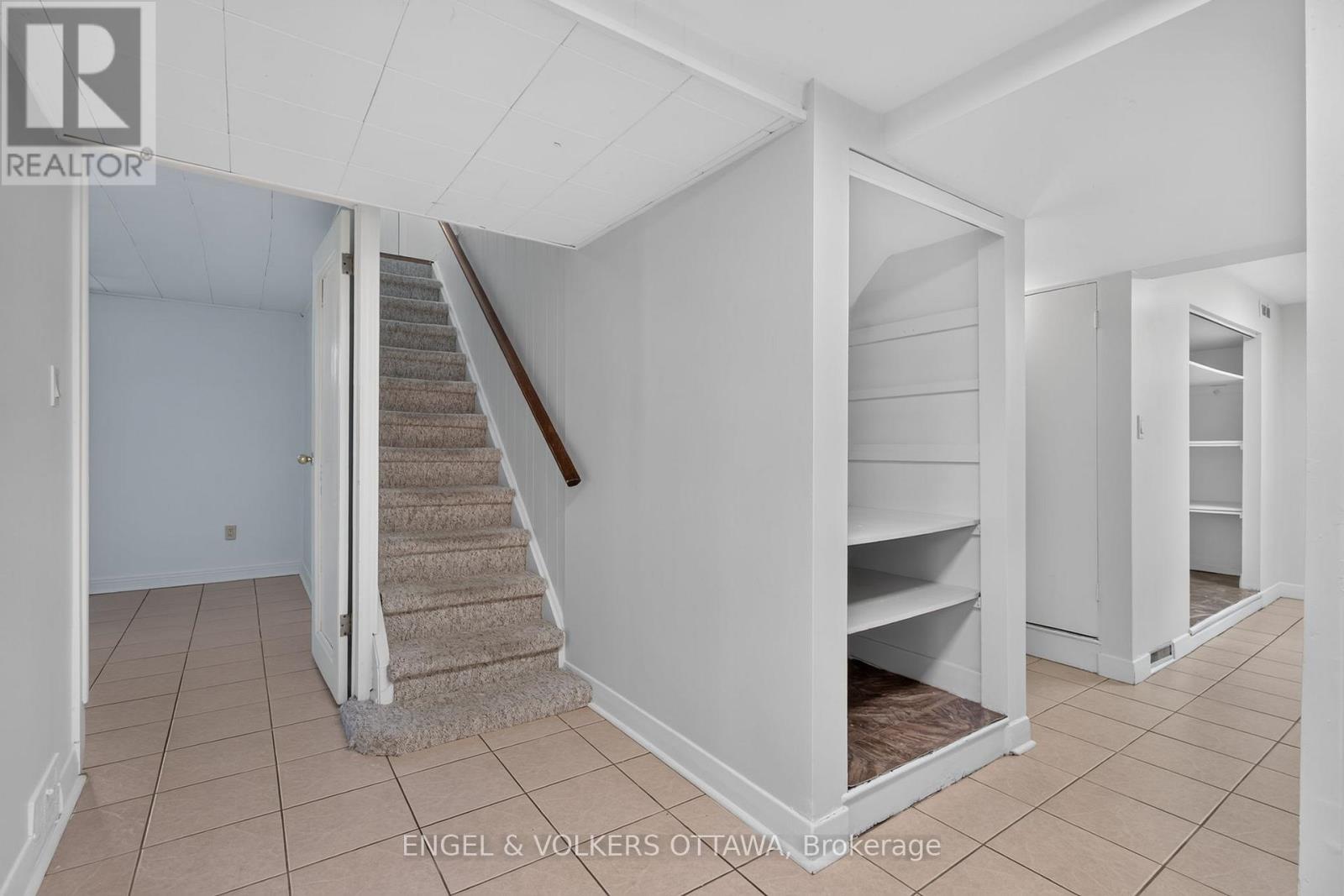 4 Bed, 2 Bath House for Sale in Ottawa – 2439 ALTA VISTA DRIVE, Ottawa – MLS# X13581196 - Image 20
