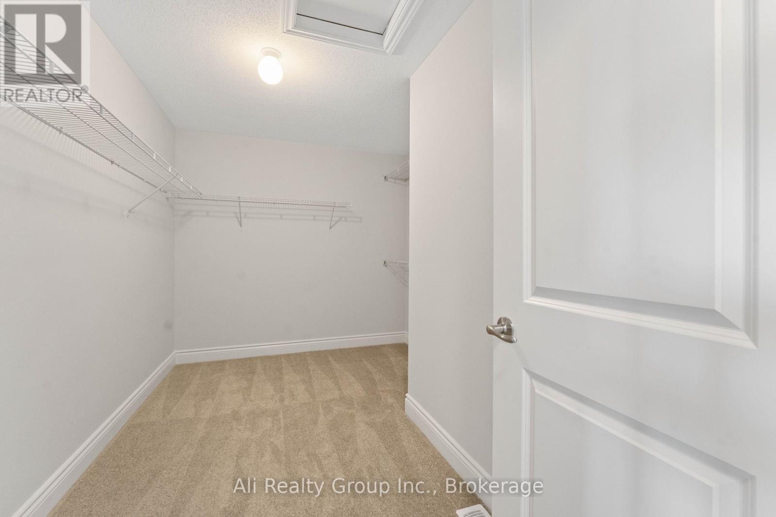 4 Bed, 3 Bath House for Rent in Ottawa – 110 YEARLING CIRCLE, Ottawa – MLS# X13581210 - Image 14