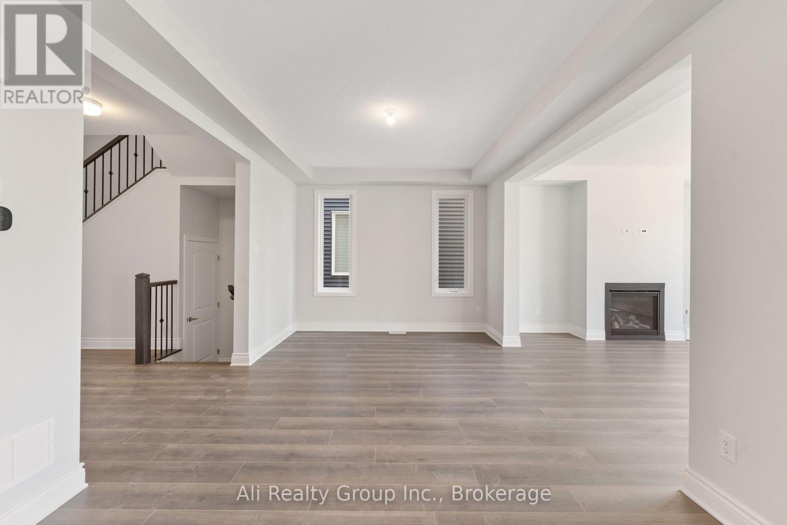 4 Bed, 3 Bath House for Rent in Ottawa – 110 YEARLING CIRCLE, Ottawa – MLS# X13581210 - Image 7