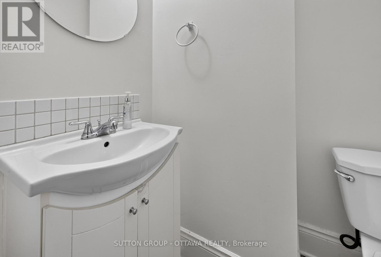 3 Bed, 2 Bath House for Rent in Ottawa – 293 OLMSTEAD STREET, Ottawa – MLS# X13581214 - Image 13