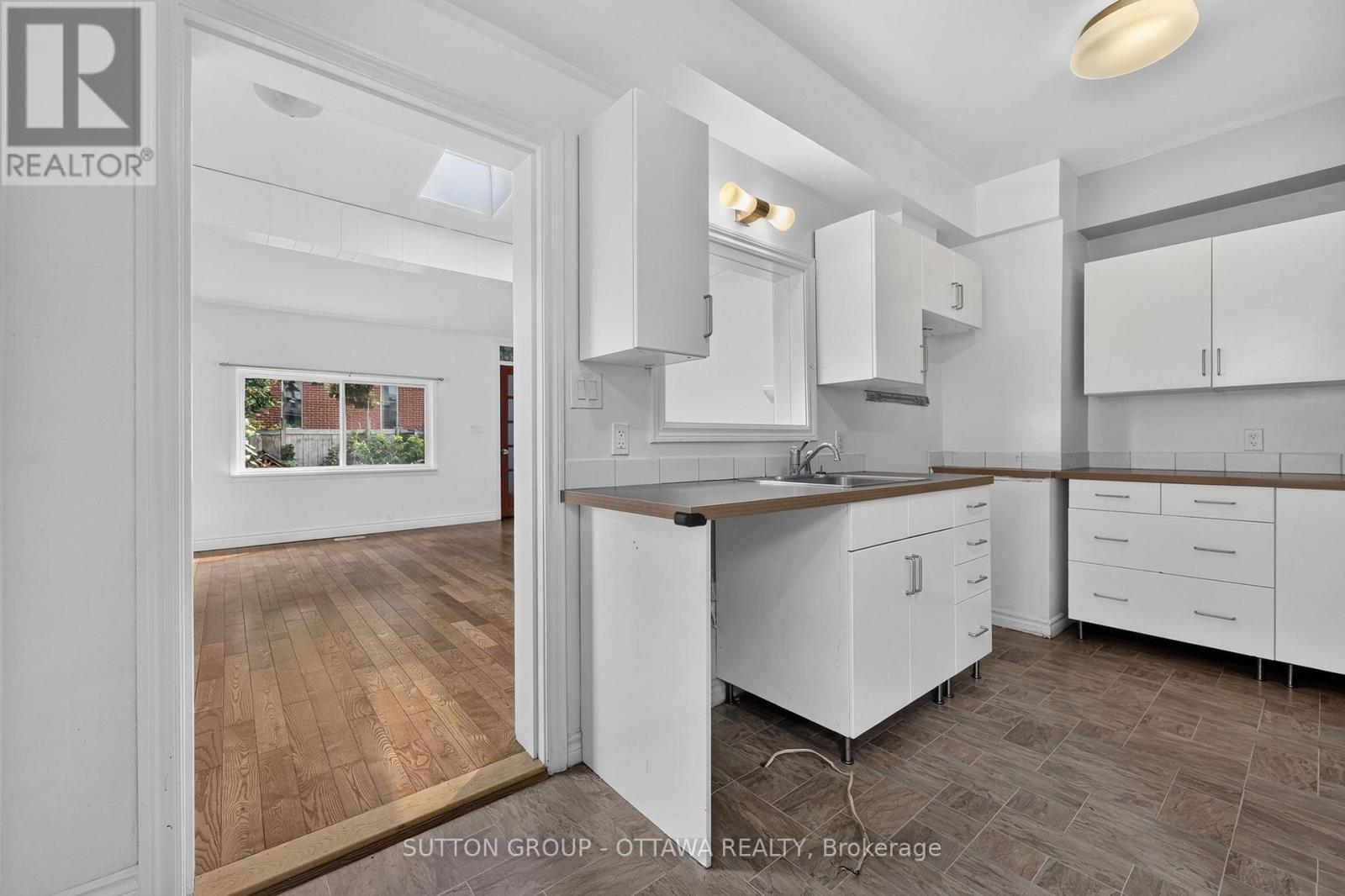 3 Bed, 2 Bath House for Rent in Ottawa – 293 OLMSTEAD STREET, Ottawa – MLS# X13581214 - Image 15