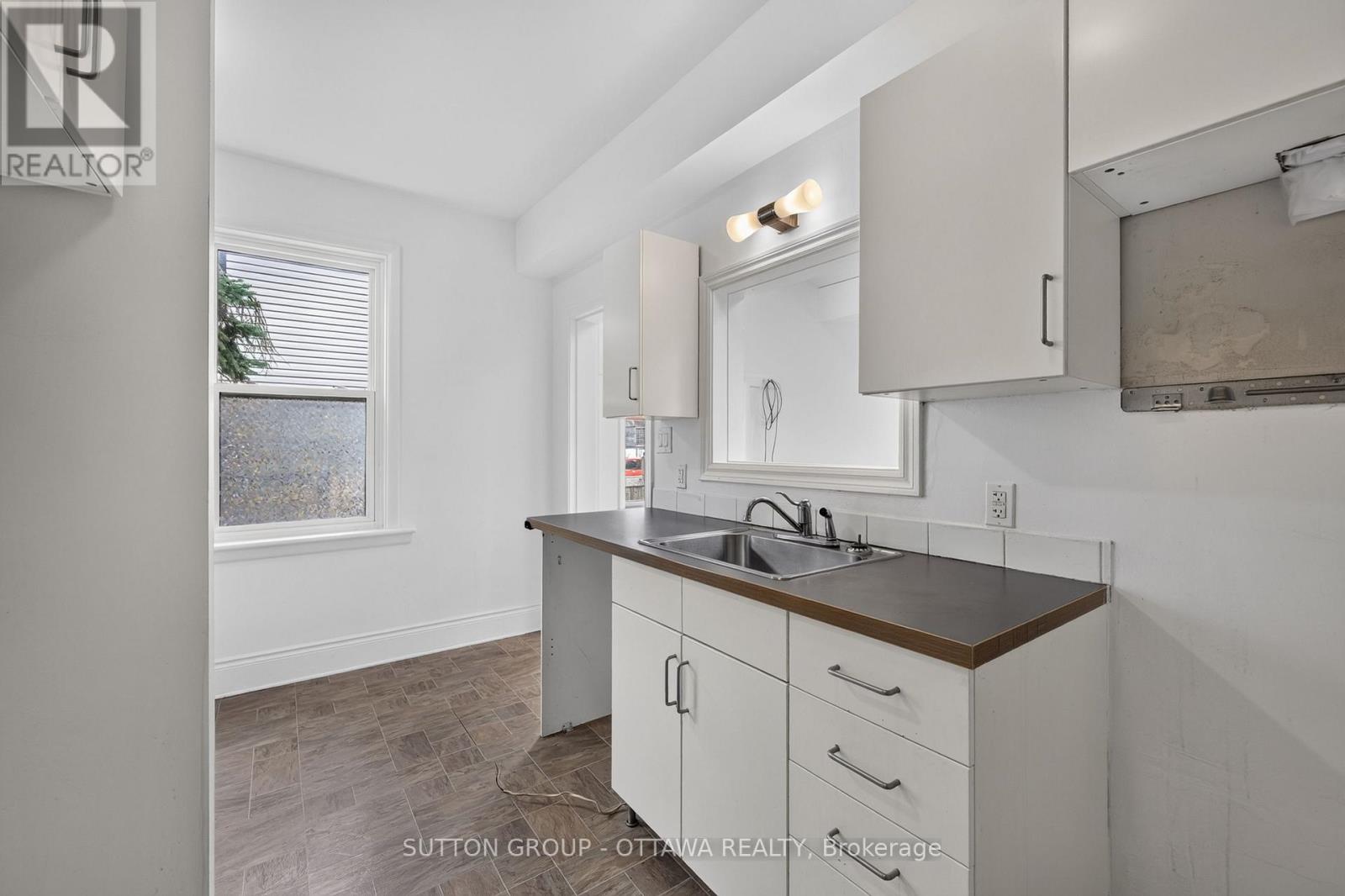 3 Bed, 2 Bath House for Rent in Ottawa – 293 OLMSTEAD STREET, Ottawa – MLS# X13581214 - Image 17