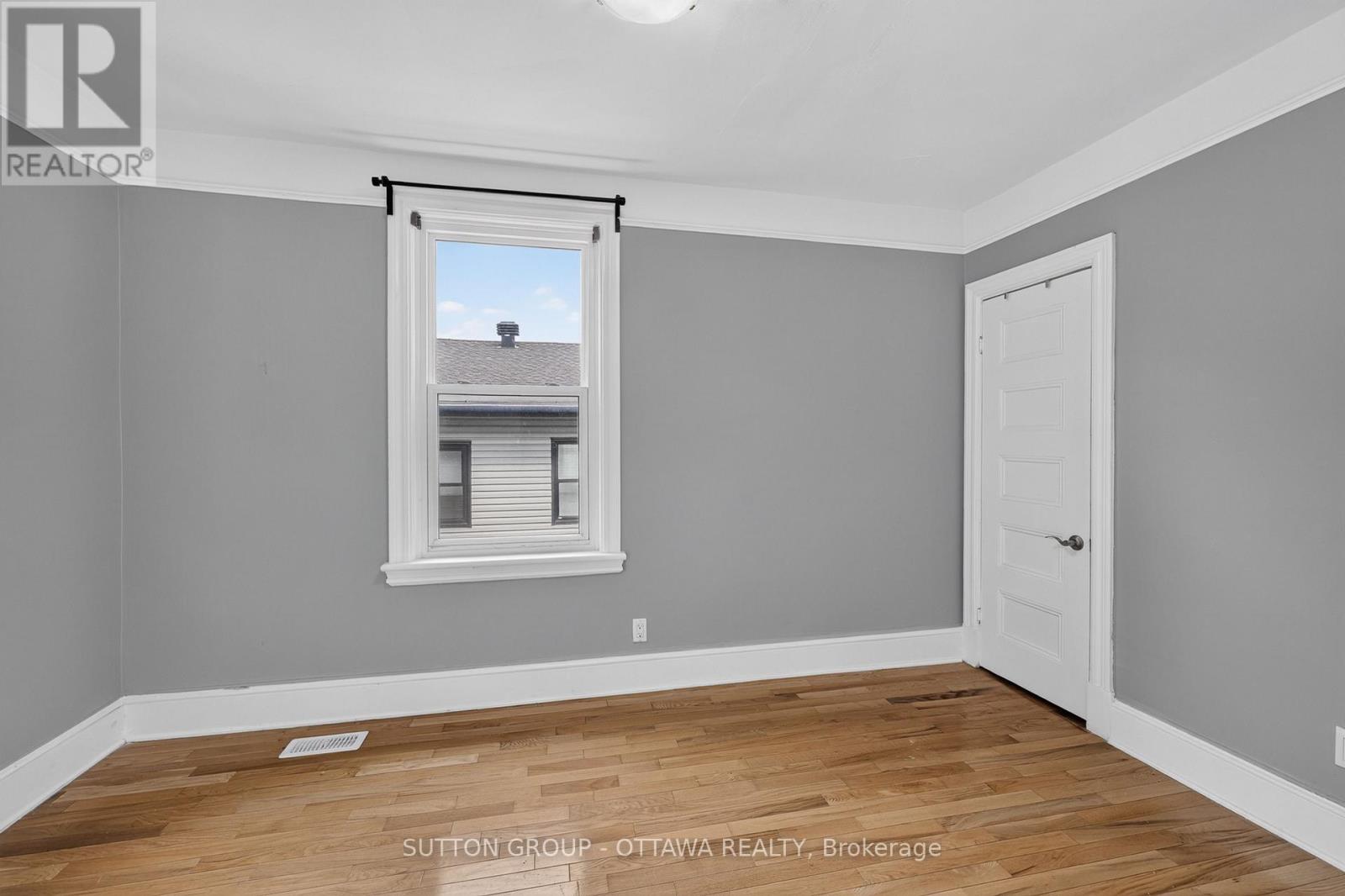 3 Bed, 2 Bath House for Rent in Ottawa – 293 OLMSTEAD STREET, Ottawa – MLS# X13581214 - Image 21