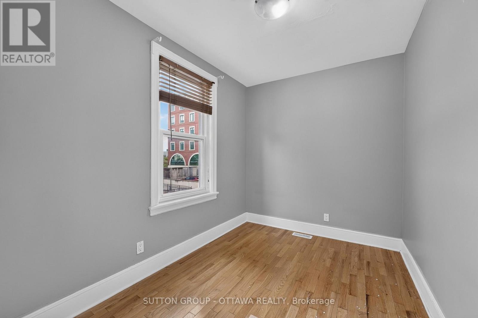 3 Bed, 2 Bath House for Rent in Ottawa – 293 OLMSTEAD STREET, Ottawa – MLS# X13581214 - Image 27