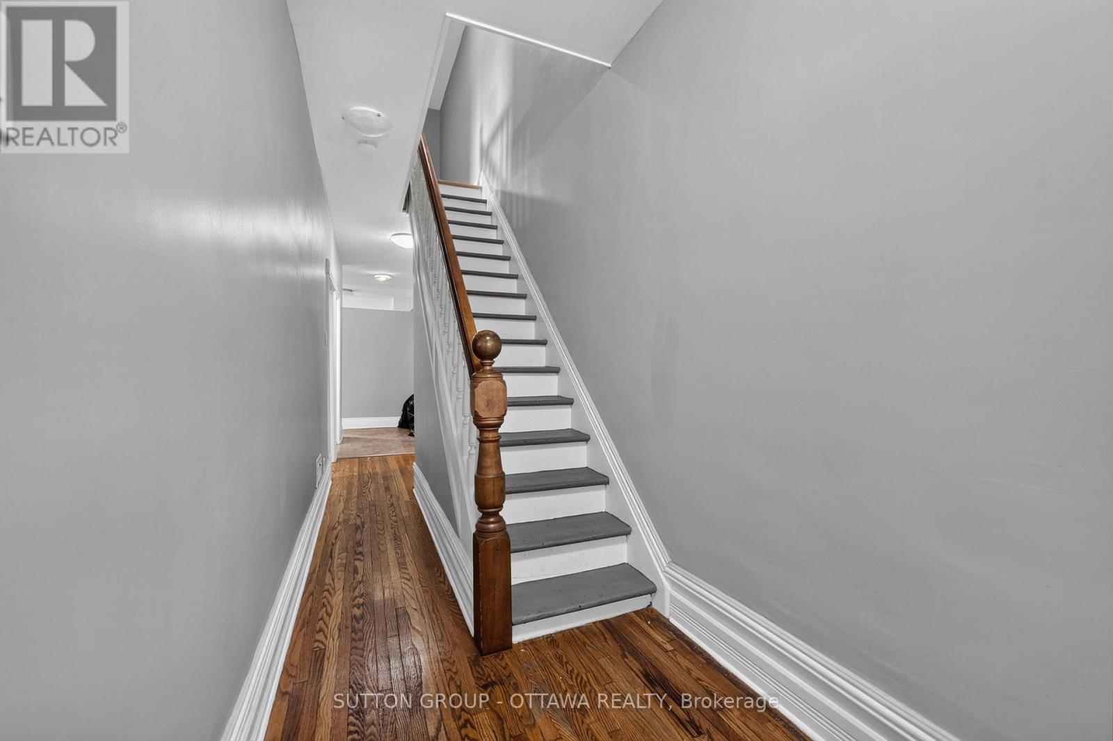 3 Bed, 2 Bath House for Rent in Ottawa – 293 OLMSTEAD STREET, Ottawa – MLS# X13581214 - Image 9