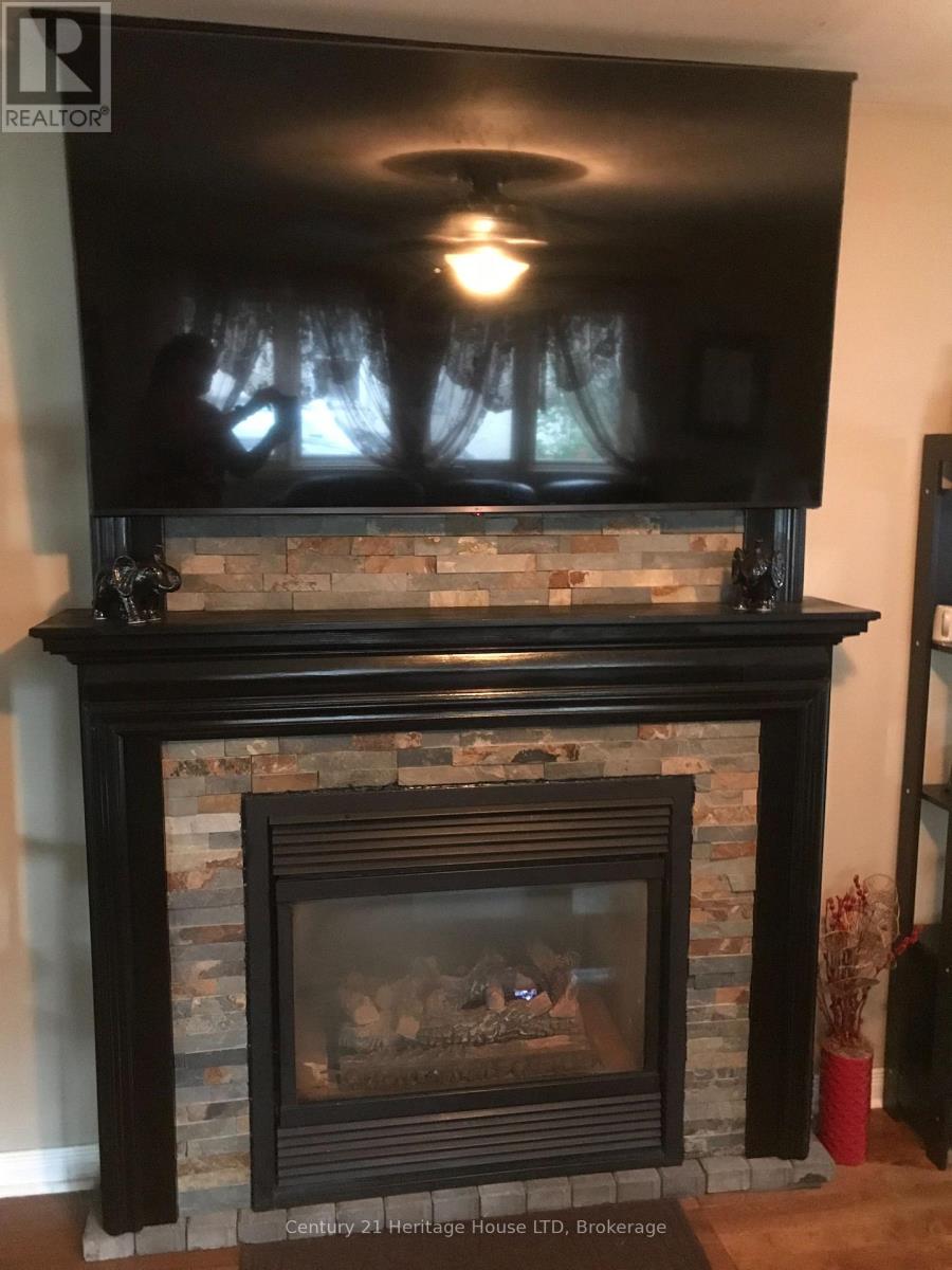 276 OXFORD AVENUE - 16
