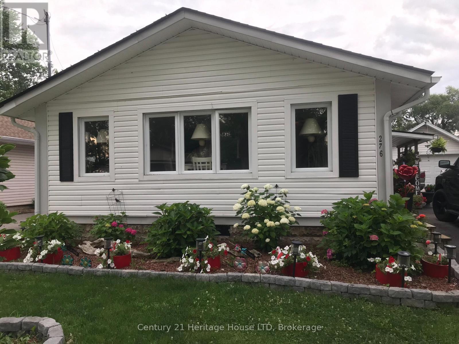 276 OXFORD AVENUE - 2