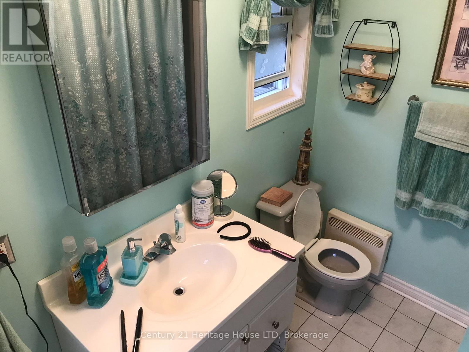 276 OXFORD AVENUE - 27