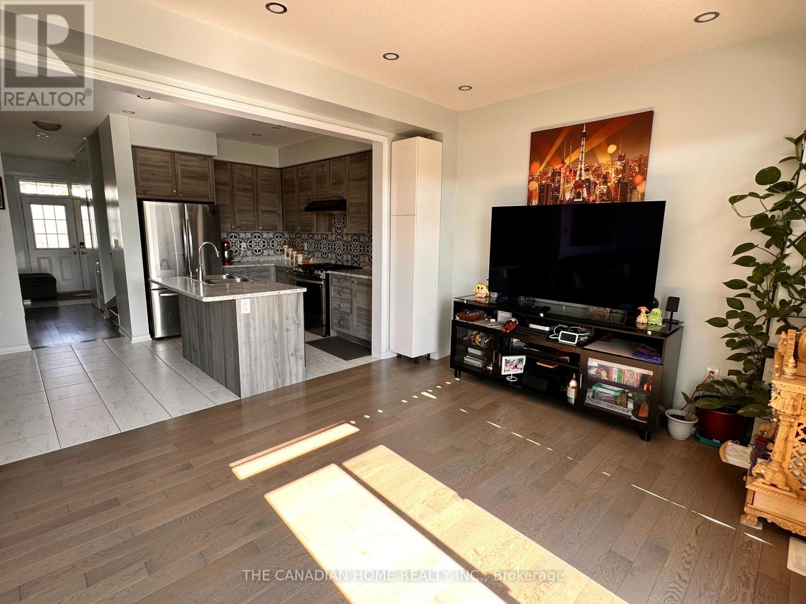 22 LEGACY LANE - Image 7