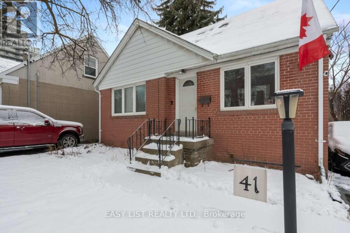 39 CHURCHILL AVENUE - 19