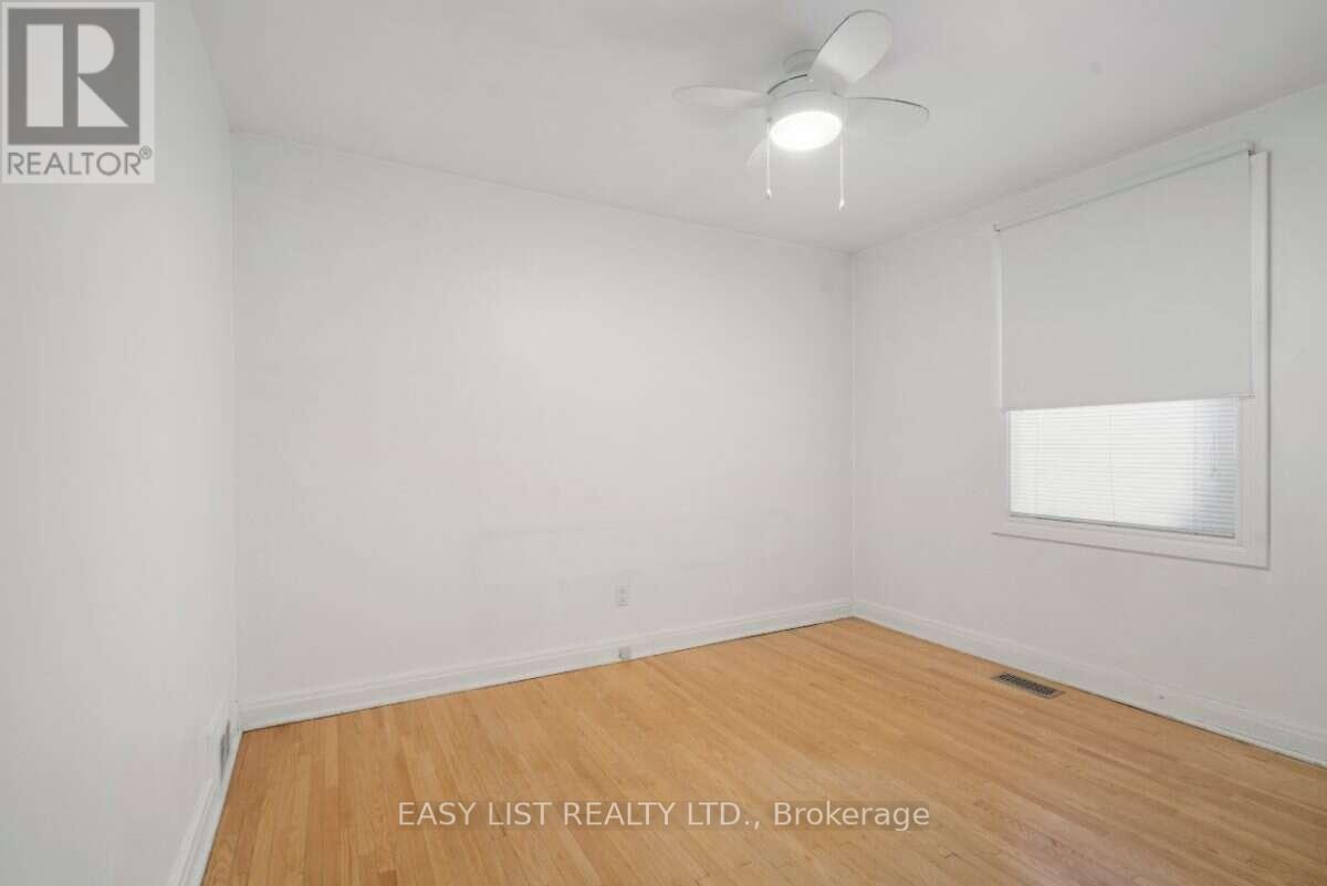 39 CHURCHILL AVENUE - 4