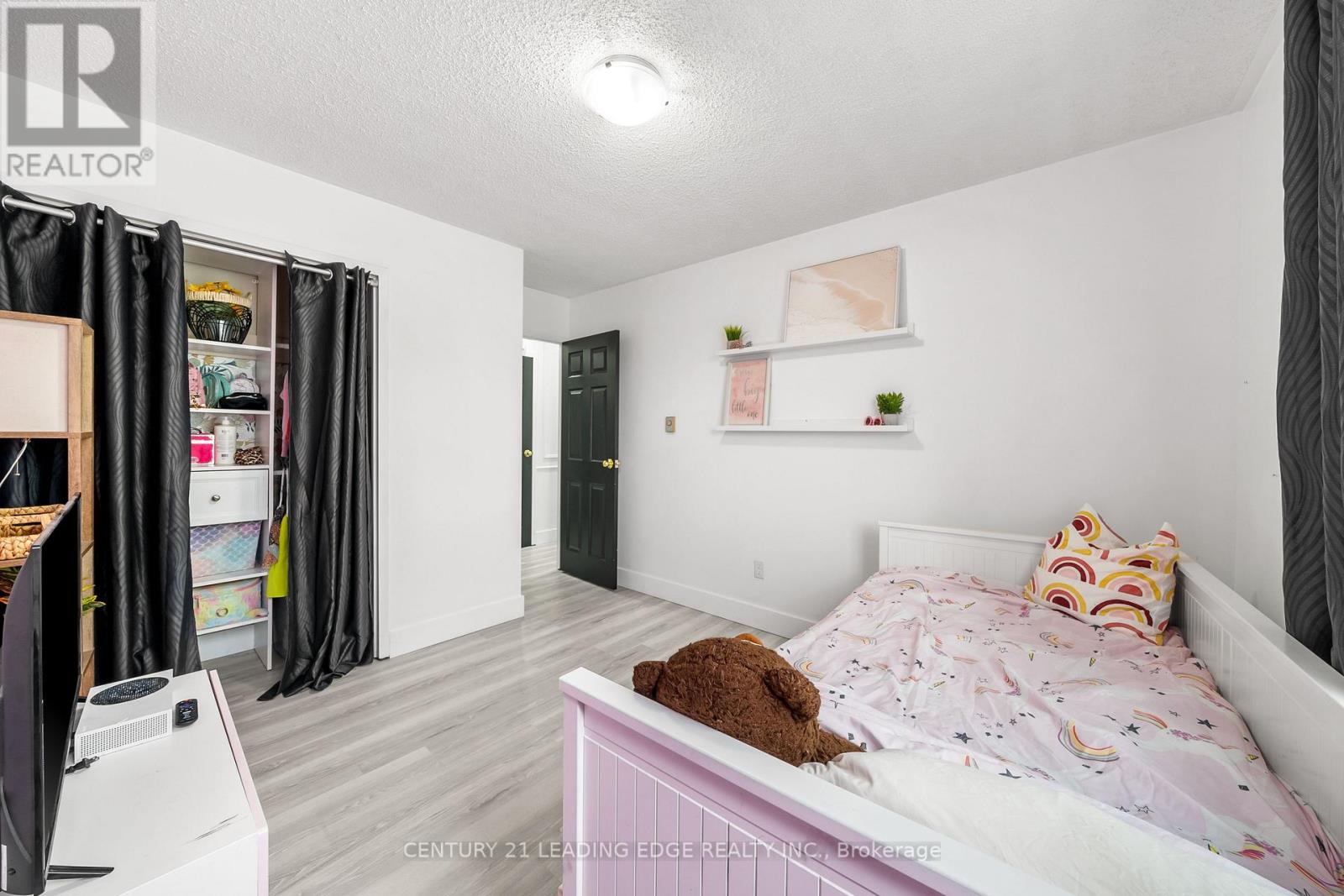 #502 131 TAUNTON ROAD E - 24