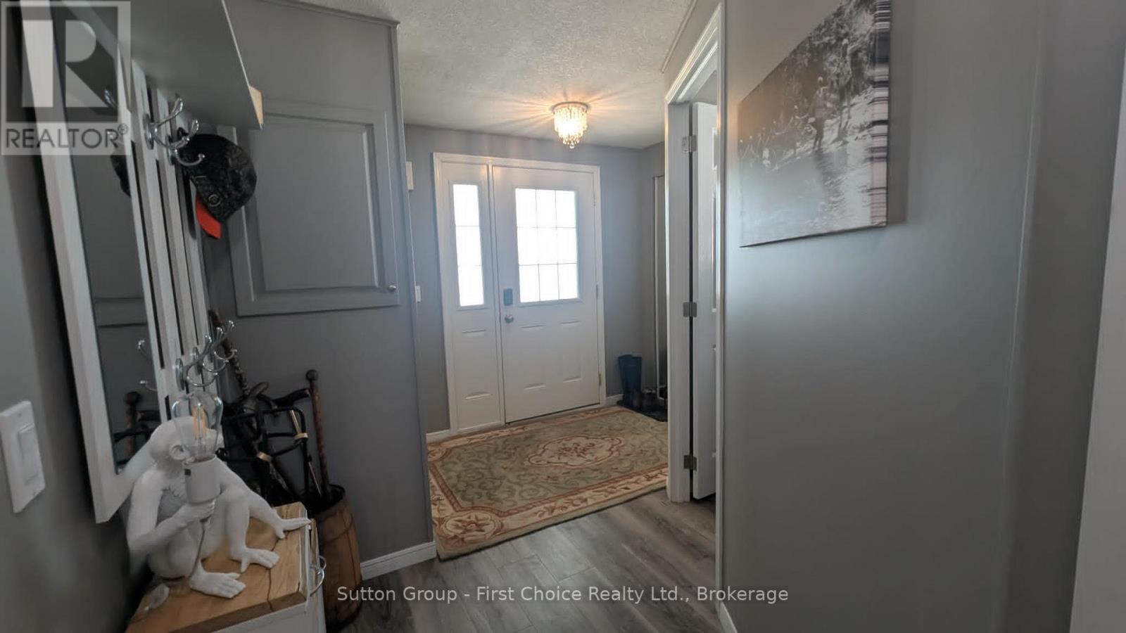 14 25 THAMES ROAD - 18