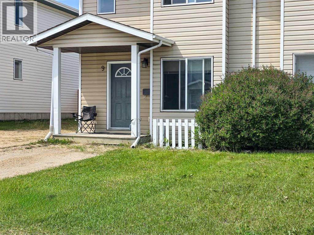 9 Lakeview Close - 2