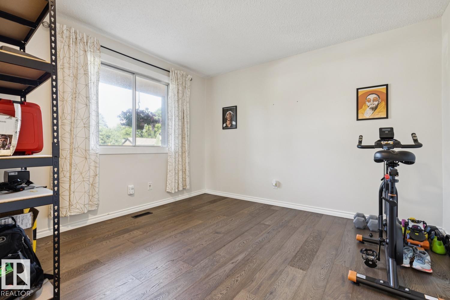 6615 187 ST NW - 30