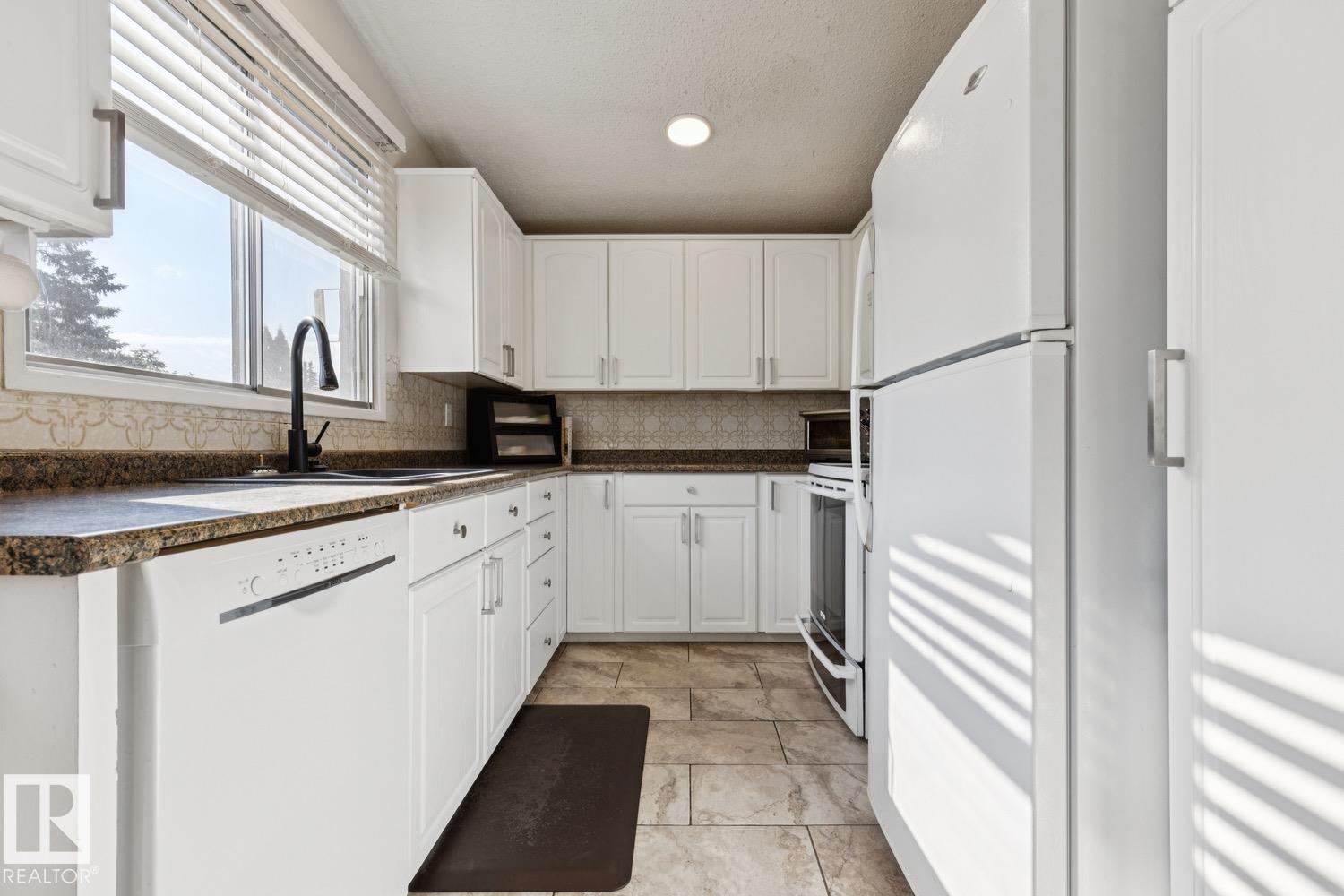 6615 187 ST NW - 8