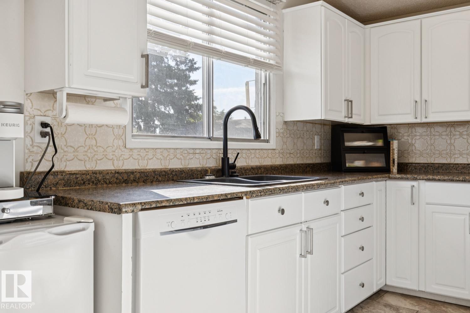6615 187 ST NW - 9