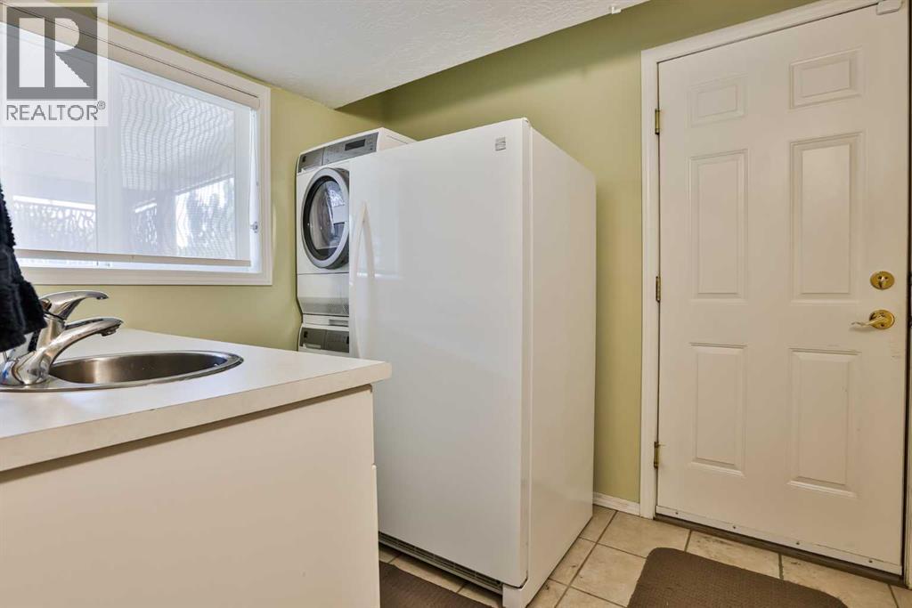 645 Lakeside Drive - 25