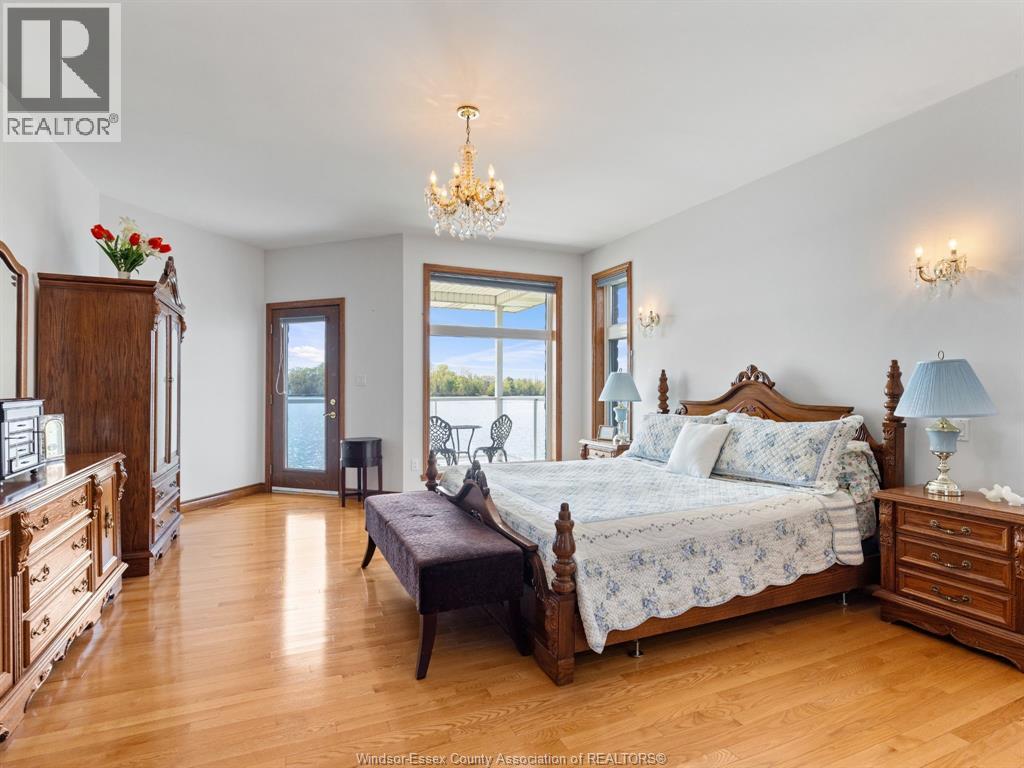 682 DALHOUSIE STREET - 27