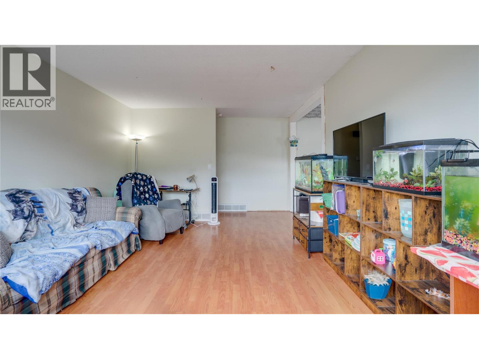 2306 18 Street - 12