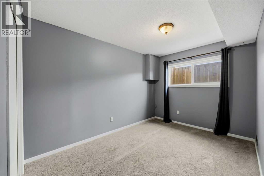 8A Arlington Bay SE - 32