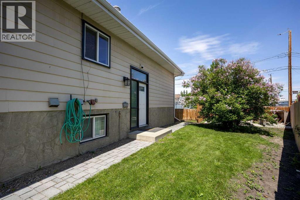 8A Arlington Bay SE - 4