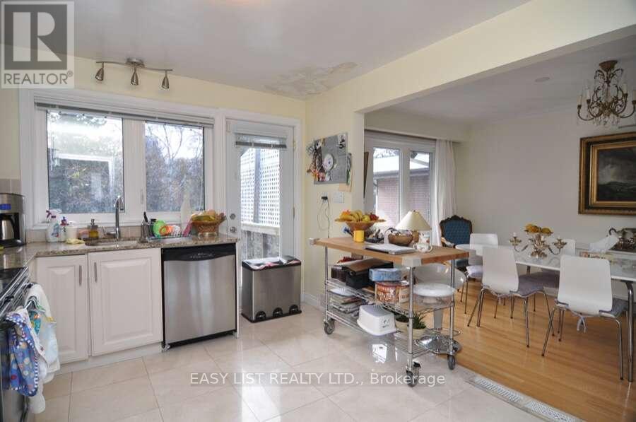 43 CHURCHILL AVENUE - 8