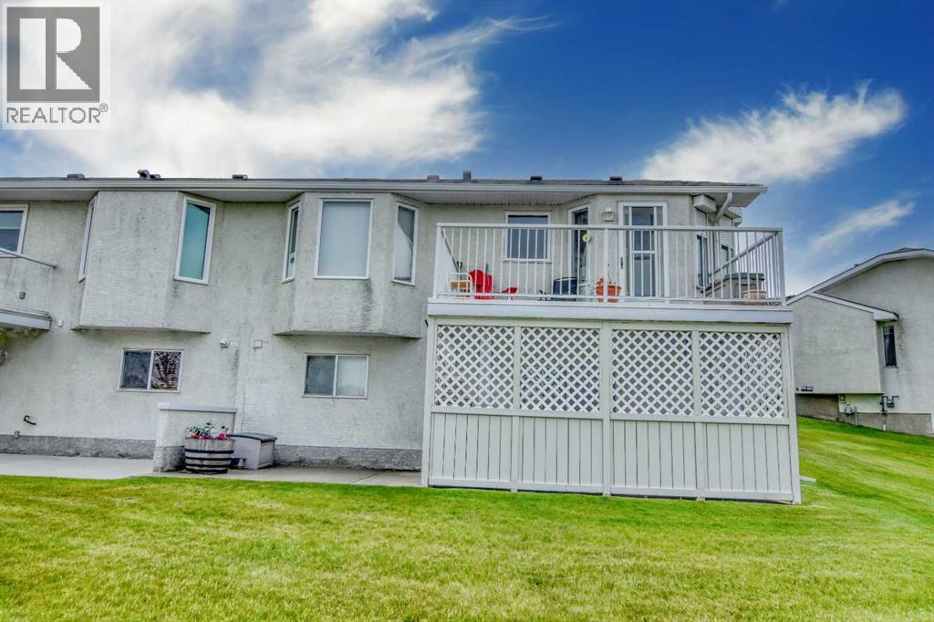 33 Strathmore Lakes Bay - 11